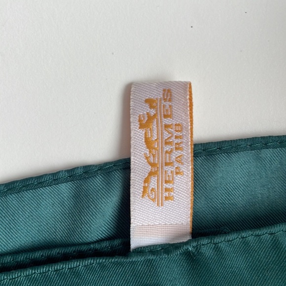 Hermes scarf - Picture 2 of 4